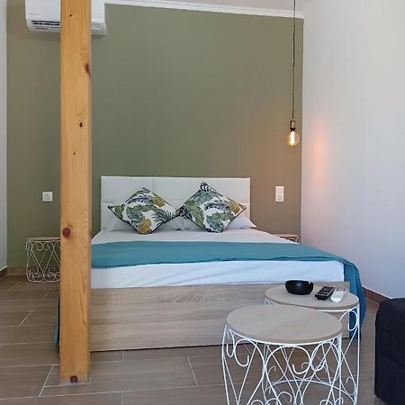 Studio Bakali Apartment โตโรนี ภายนอก รูปภาพ