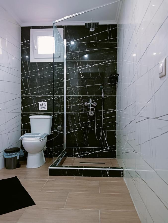 Studio Bakali Apartment โตโรนี ภายนอก รูปภาพ